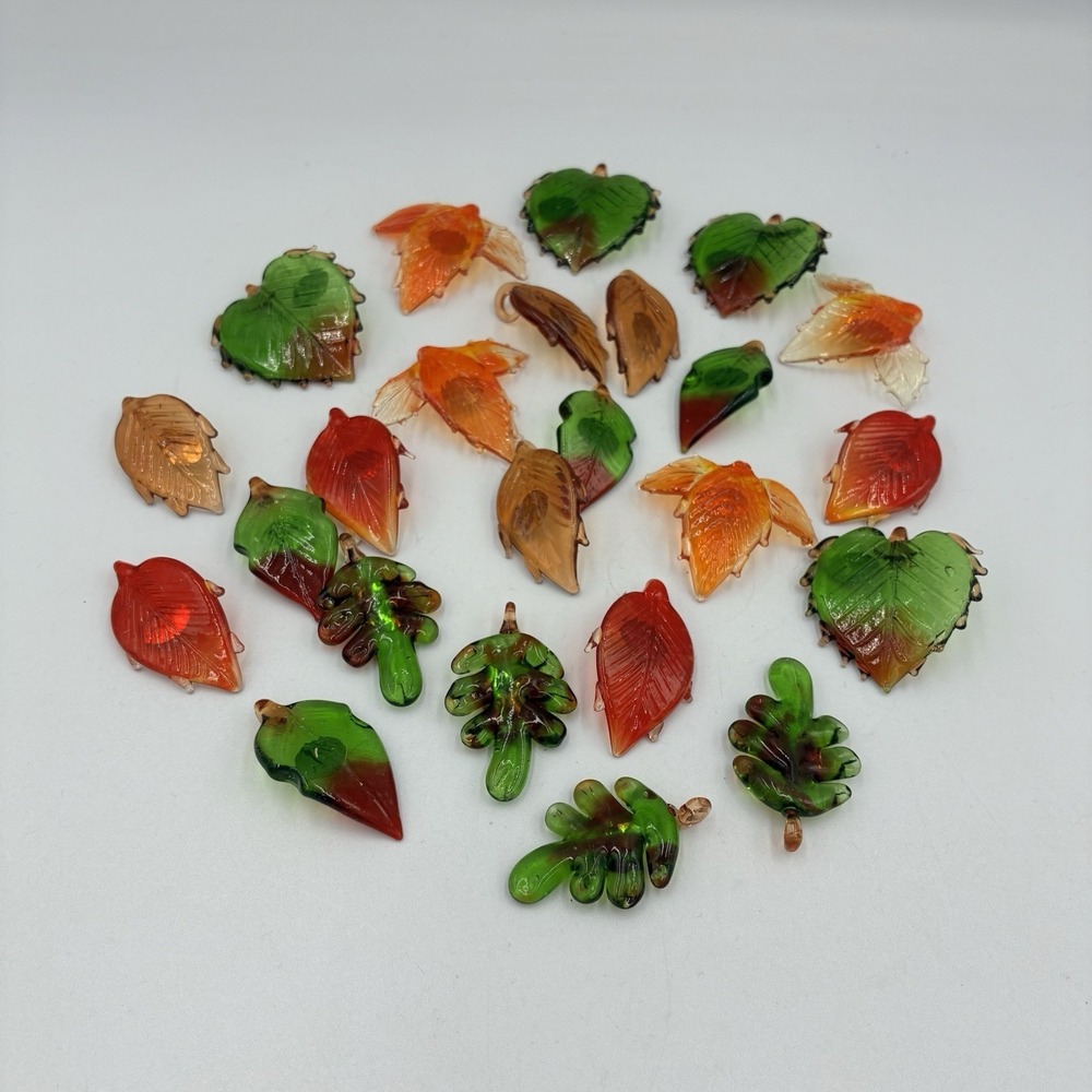Vintage Lillian Vernon Leaf Scatters Fall Green Orange Yellow - Glass 24 Pieces